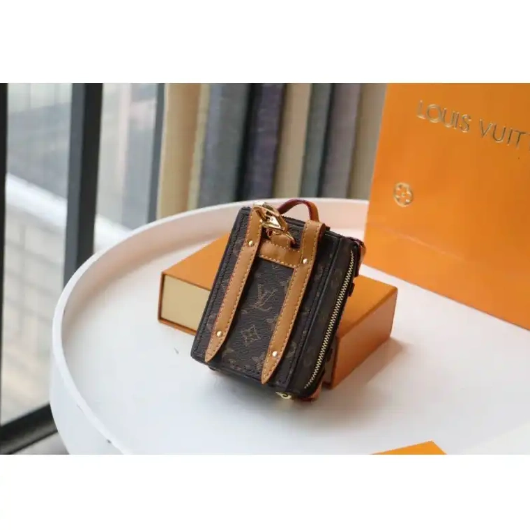 Fashion Reps 2101SH0027 LV Bags 0507